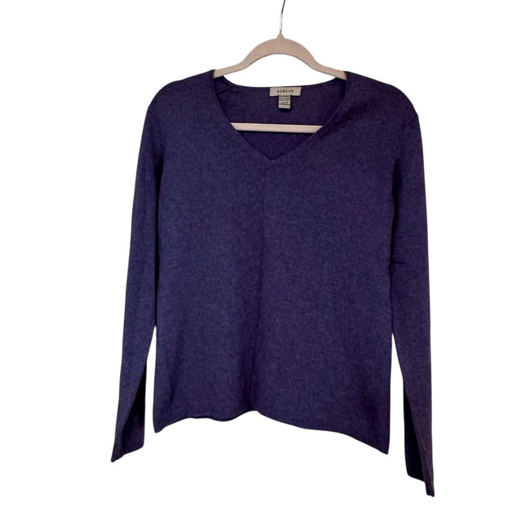 Geneva Lavender Blue 100 Cashmere Sweater  Made In Japan  Size Medium